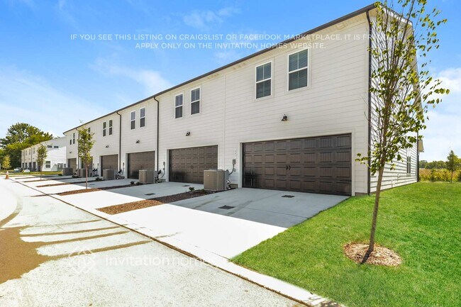 Building Photo - 237 River Rock Dr