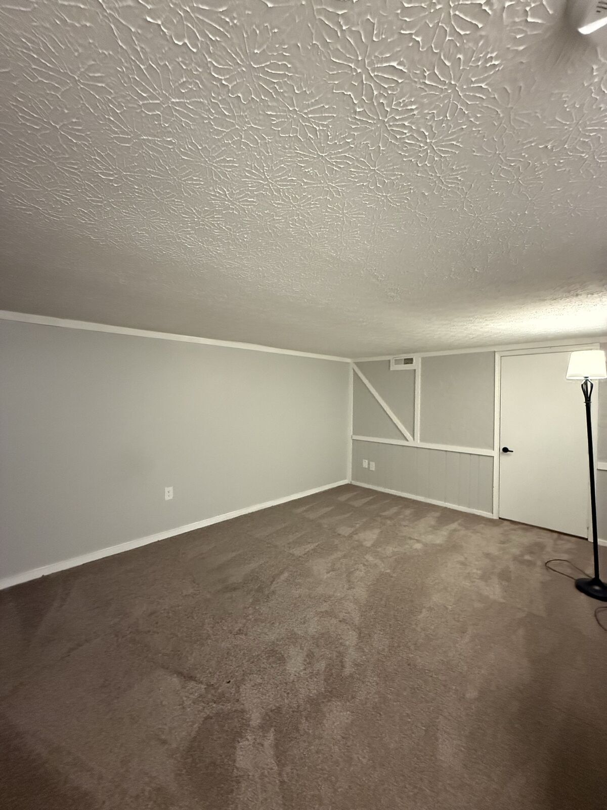 Building Photo - 146 Blakeford Dr