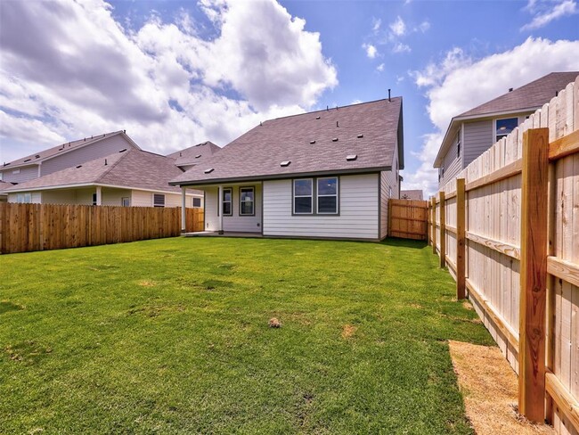 Building Photo - 129 Prairie Falls Drive