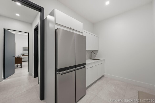 Building Photo - 6676 NW 66th Way