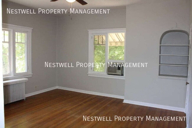 Building Photo - 1001 E S Temple St