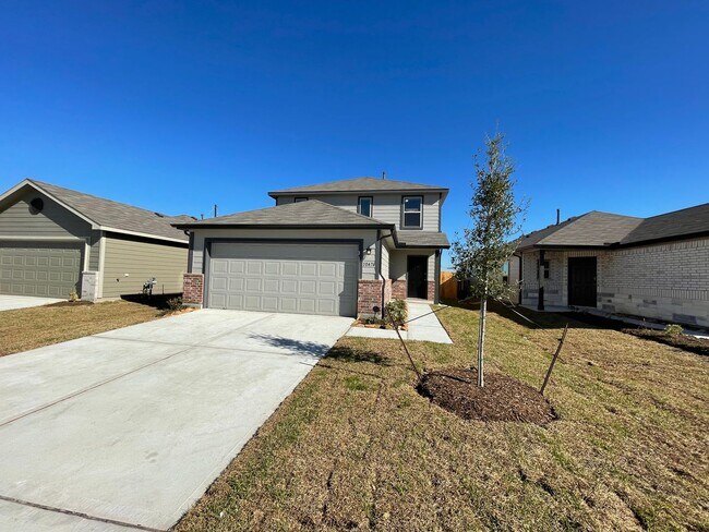 Building Photo - Secure Your Spot – 3 Bedroom, 2.5 Bath Home in Houston