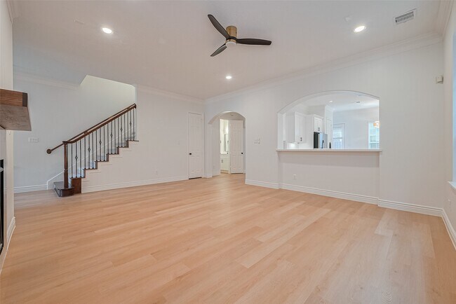 Building Photo - 1514 Olive Park