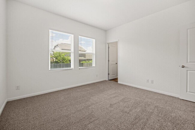 Building Photo - 960 Bunton Reserve Blvd