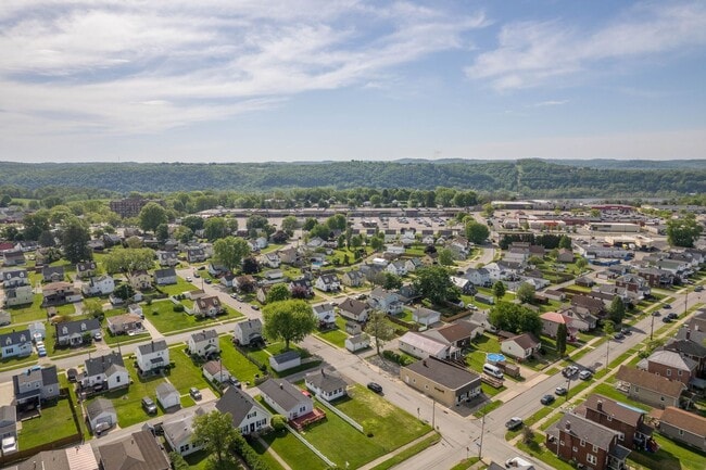 Building Photo - Beautiful 2 bedroom home in Natrona Height...