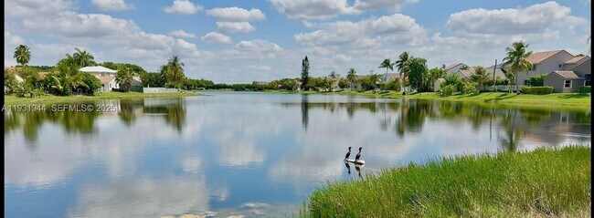 Building Photo - 388 Carrington Dr