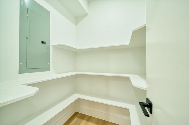 Building Photo - 7906 Duffield Ln