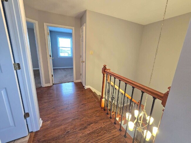 Building Photo - 991 Haggard Dr