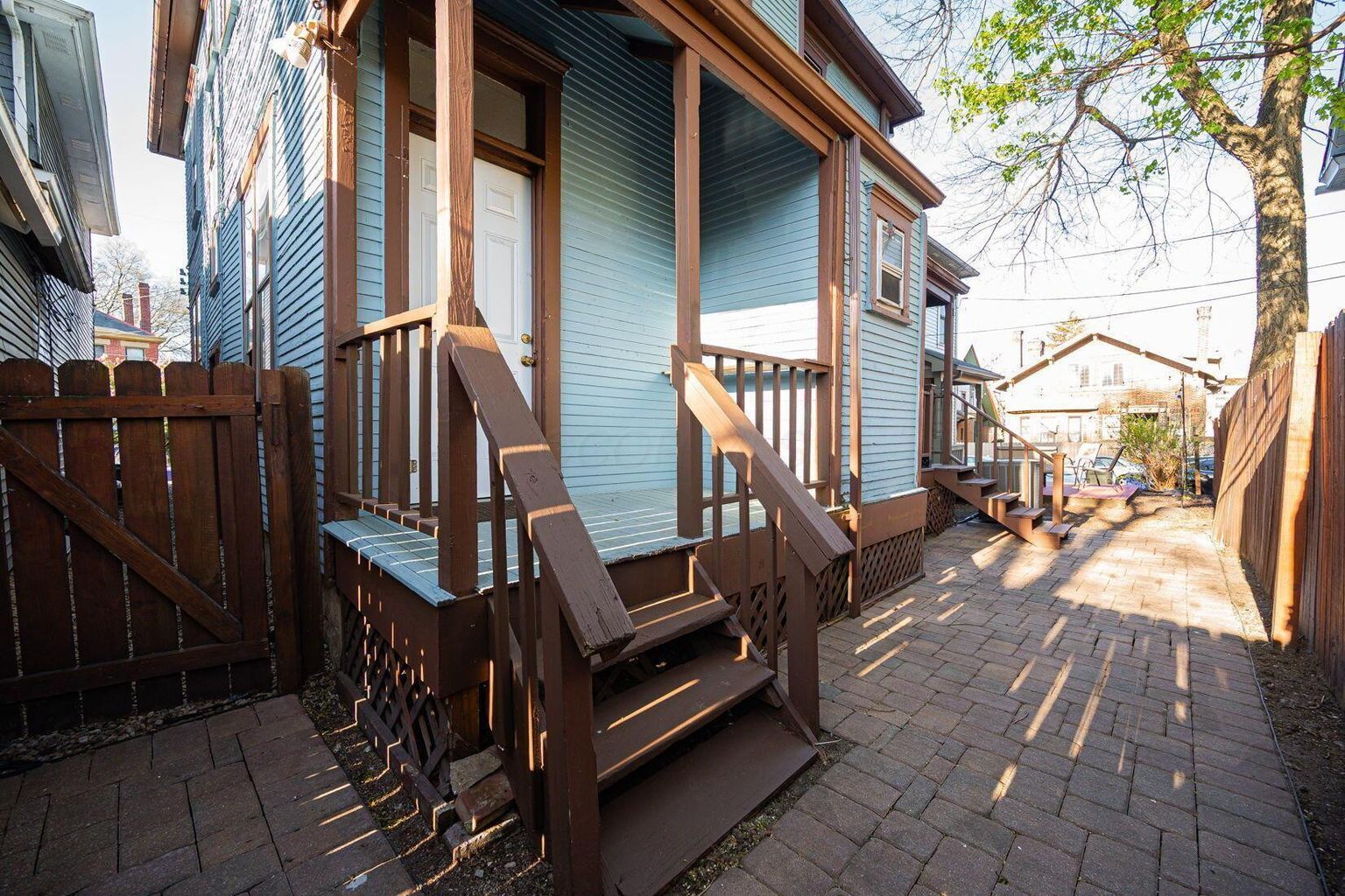 Patio area - 248 W 4th Ave