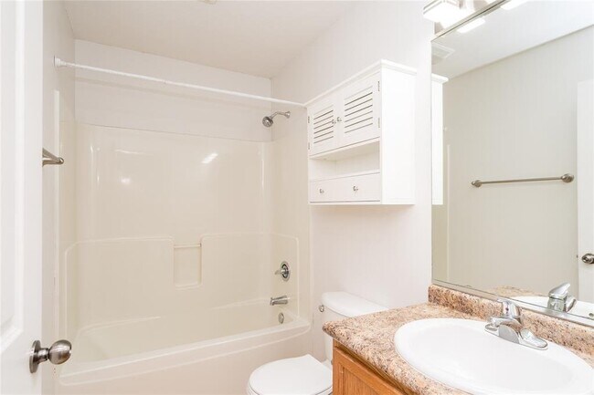 Building Photo - 15229 Alpine Dr