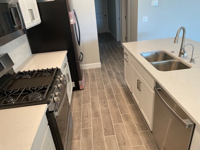 Building Photo - 11035 Devonbridge Dr