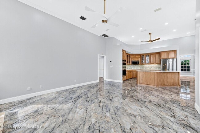 Building Photo - 975 Wildwood Dr