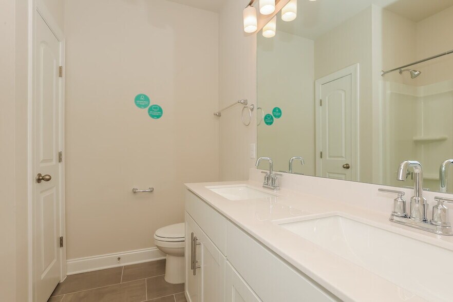 Building Photo - 3622 Mathewson Way