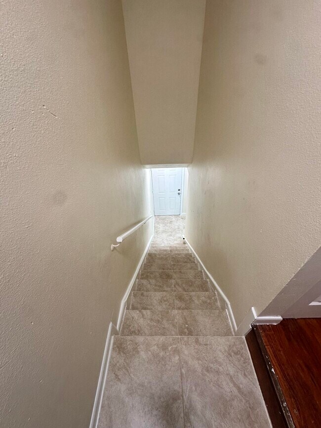 Building Photo - 5614 Blueberry Ct