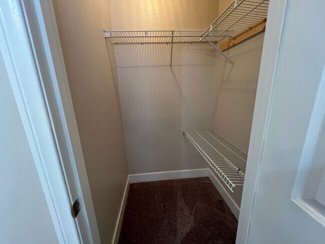 Building Photo - RENOVATED HOME IN GATED SUMMERLIN COMMUNITY!