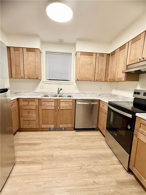 Building Photo - 37 Portland St