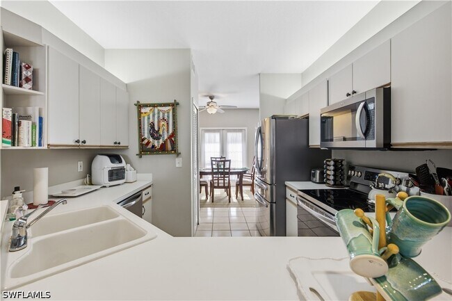 Building Photo - 7054 Barrington Cir