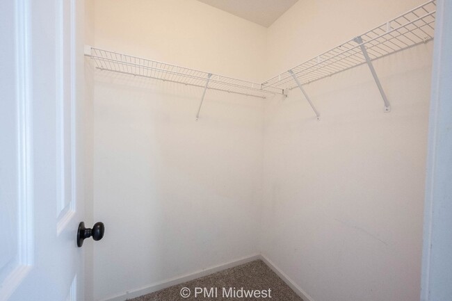 Building Photo - "Spacious 4-Bedroom Gem with Finished Base...