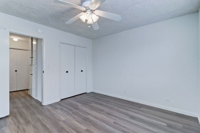 Building Photo - Corona Lane 108** - (V)