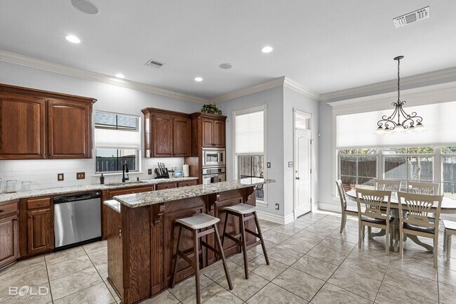 Building Photo - 135 Eagle Bend Way