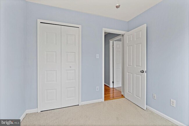 Building Photo - 9553 Cherry Oak Ct
