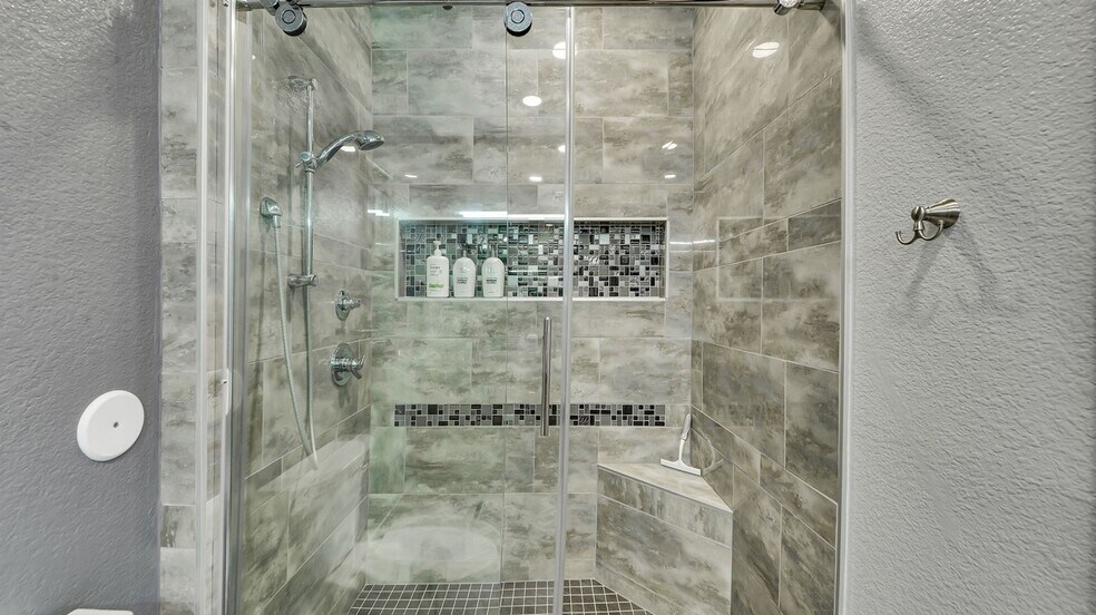 Building Photo - 10350 W 55th Ln