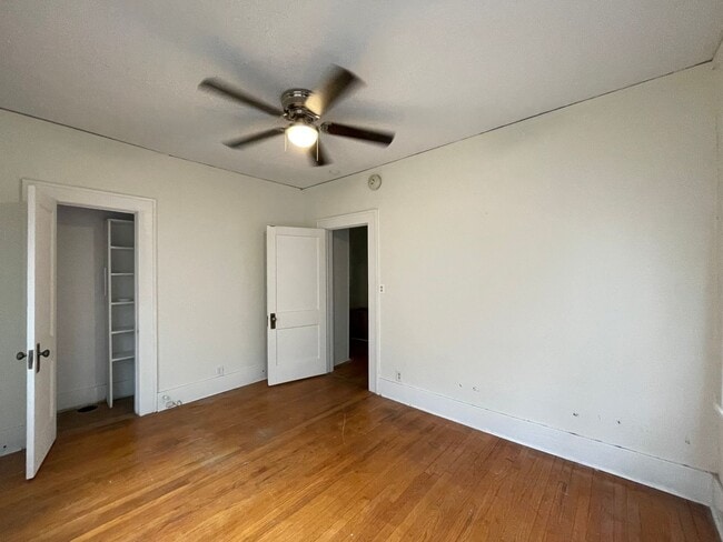 Building Photo - Charming Home Blending Vintage Character with Modern Updates.