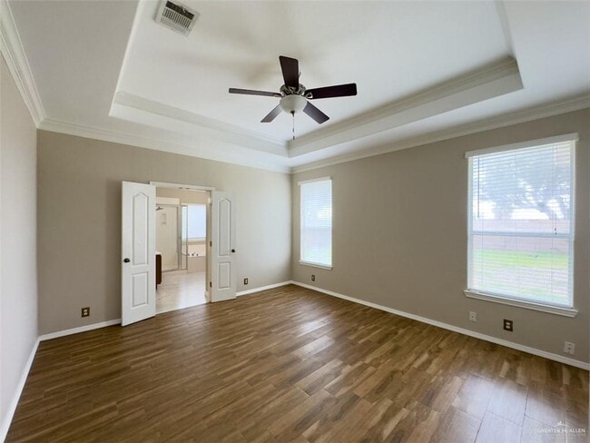 Building Photo - 38 San Sebastian St