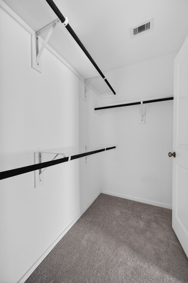 Building Photo - 26719 Prairie Smoke Ln