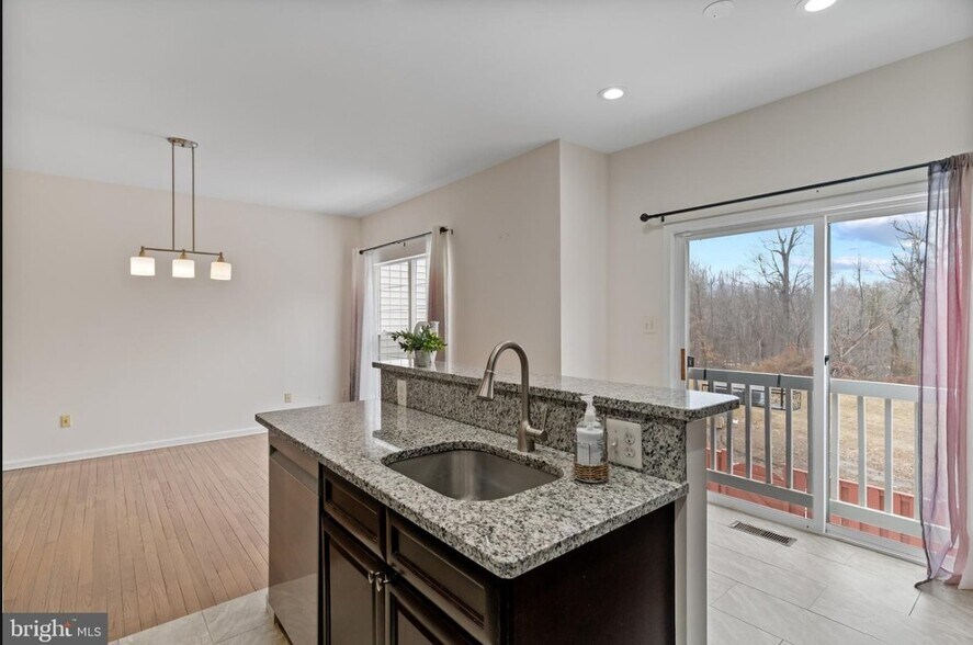 Building Photo - 13258 Maple Creek Ln