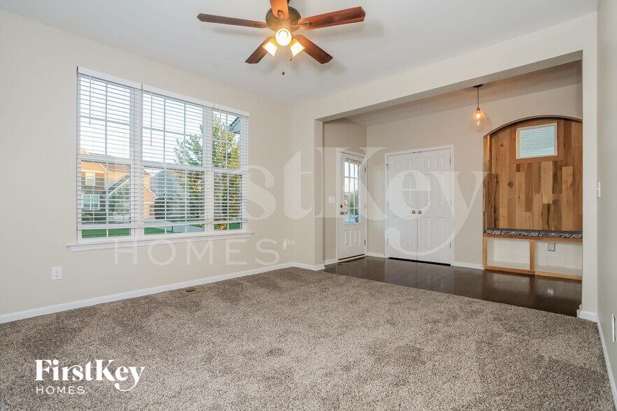 Building Photo - 8511 Crozat St