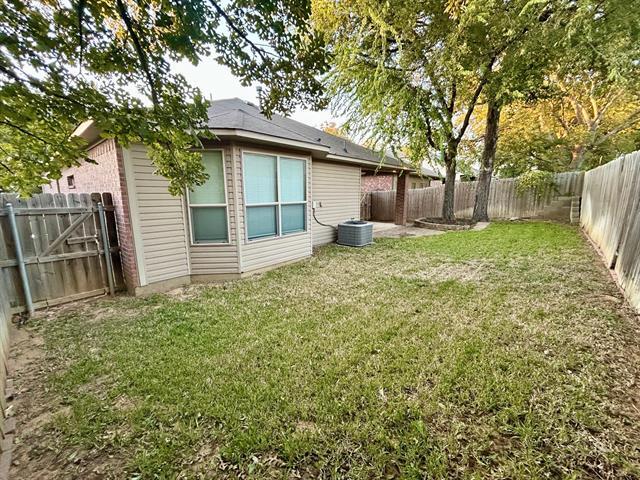 Building Photo - 3105 Pecan Tree Dr