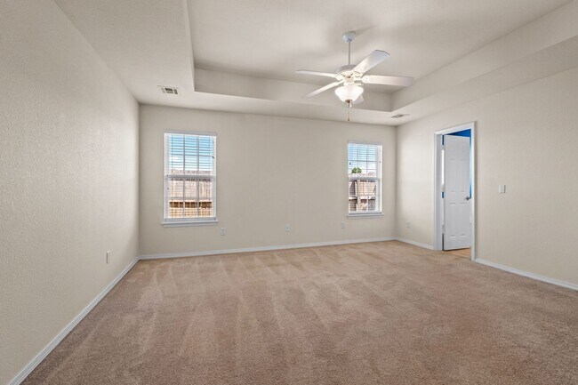 Building Photo - 3 Bed, 2 Bath Home Near Osage Park & Walma...