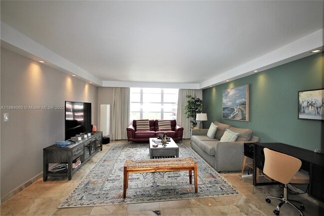 Building Photo - 5161 Collins Ave