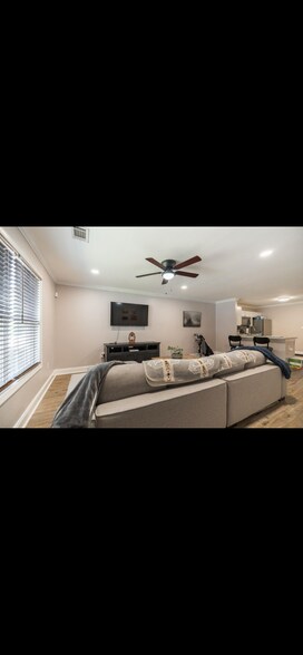 Building Photo - 105 Westchester Dr