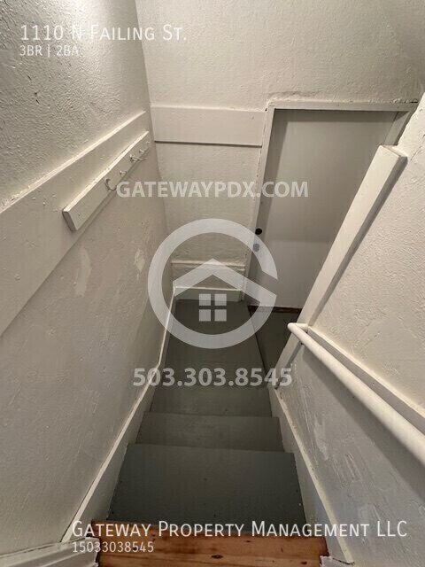 Building Photo - 1110 N Failing St