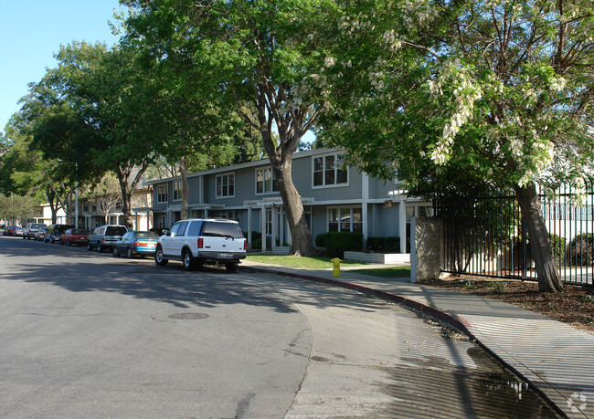 Building Photo - Westview Village