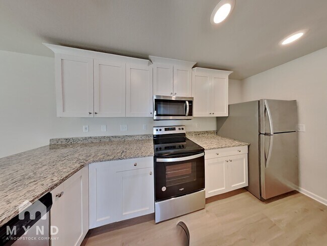 Building Photo - 180 Ivy Bank Dr