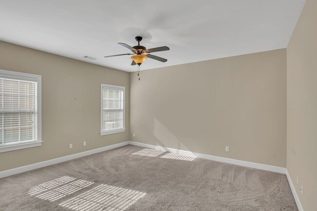 Building Photo - Rosemary Gate Townhome For Rent