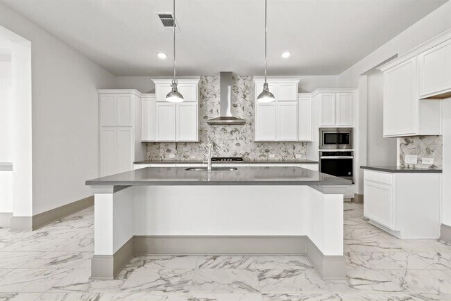 Building Photo - 12110 River Dee Dr