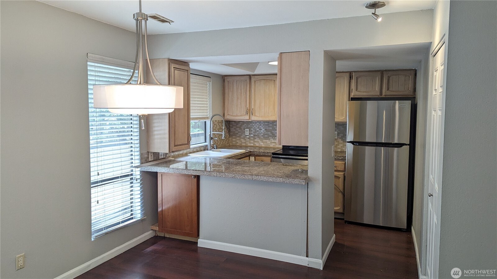 Kitchen with plenty of Light - 10819 NE 37th Pl