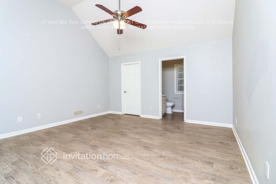 Building Photo - 3795 Cherokee Overlook Dr