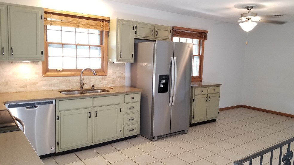 Building Photo - 904 Dartford Rd SW