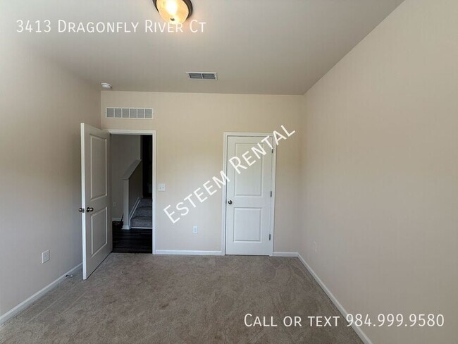 Building Photo - 3413 Dragonfly River Ct