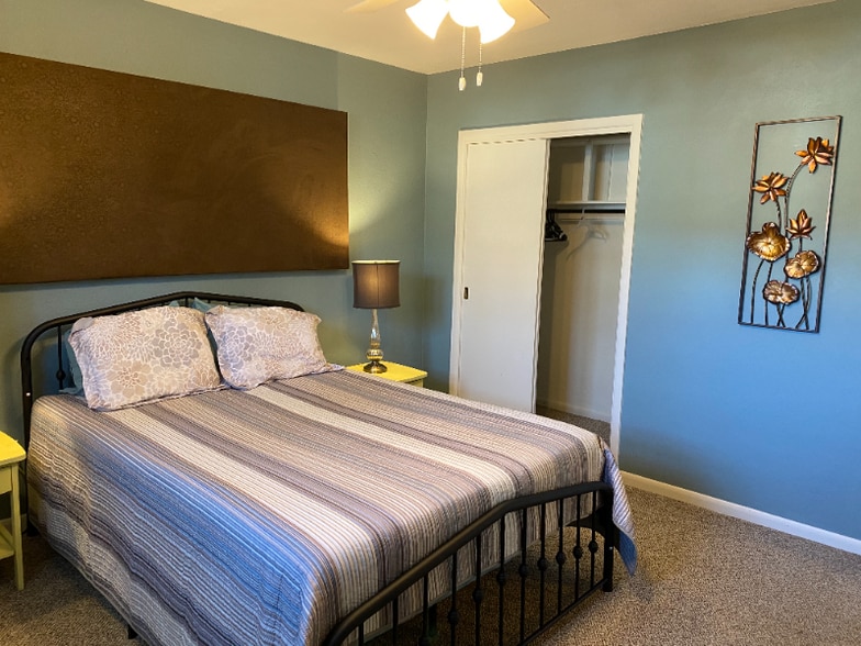 Building Photo - 1506 Northwood Cir