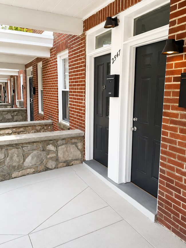 Building Photo - 2547 Park Heights Terrace