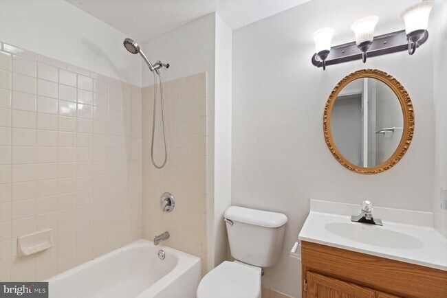 Building Photo - 4970 Manor House Ct