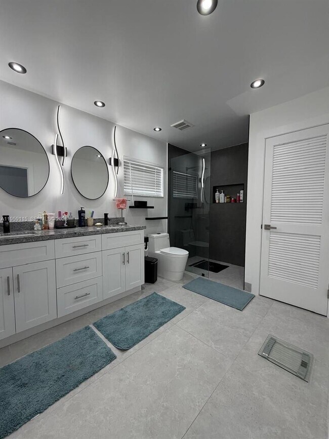 Building Photo - 920 Monticello Ave