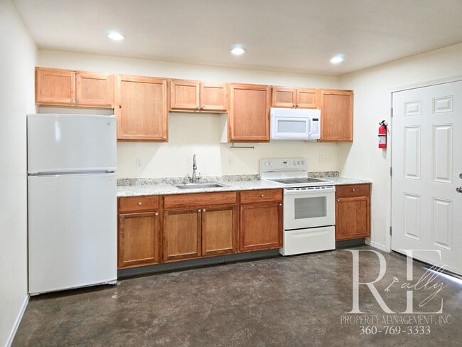 Building Photo - Port Angeles Coastal Living