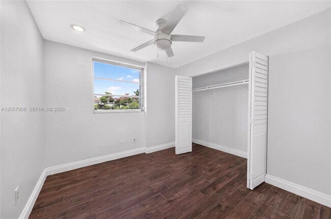 Building Photo - 3642 NE 171 St